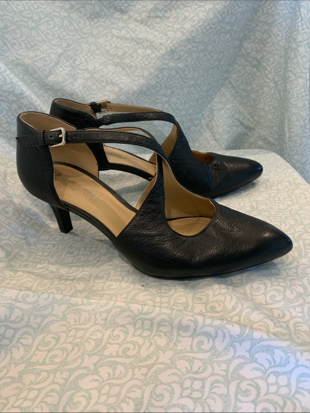 Naturalizer Okira Women's Black Pointed-Toe Strappy Heels US 7.5